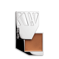 Bronzer Lustrous